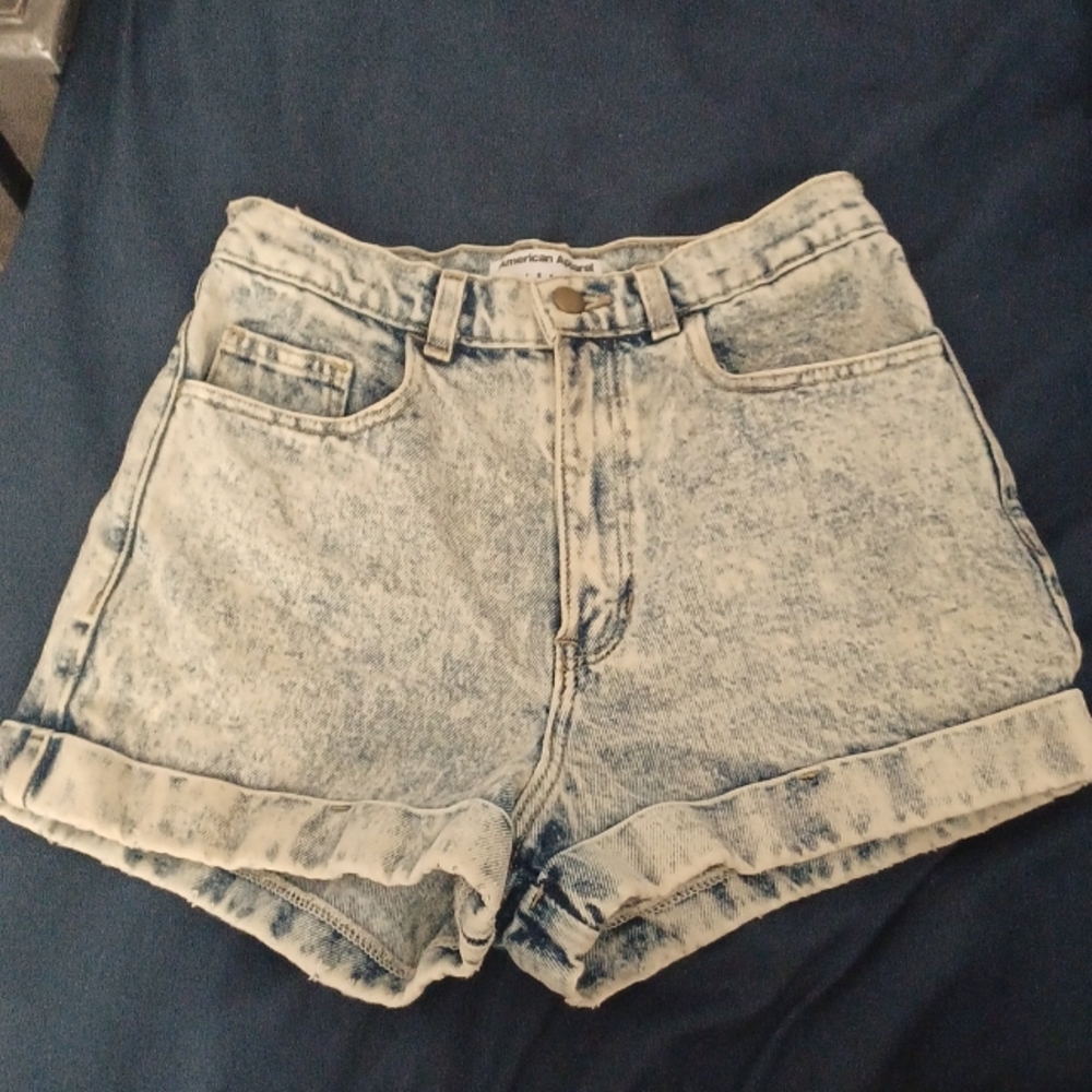 Size 27 acid wash mom jean shorts